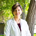 Dr. María González